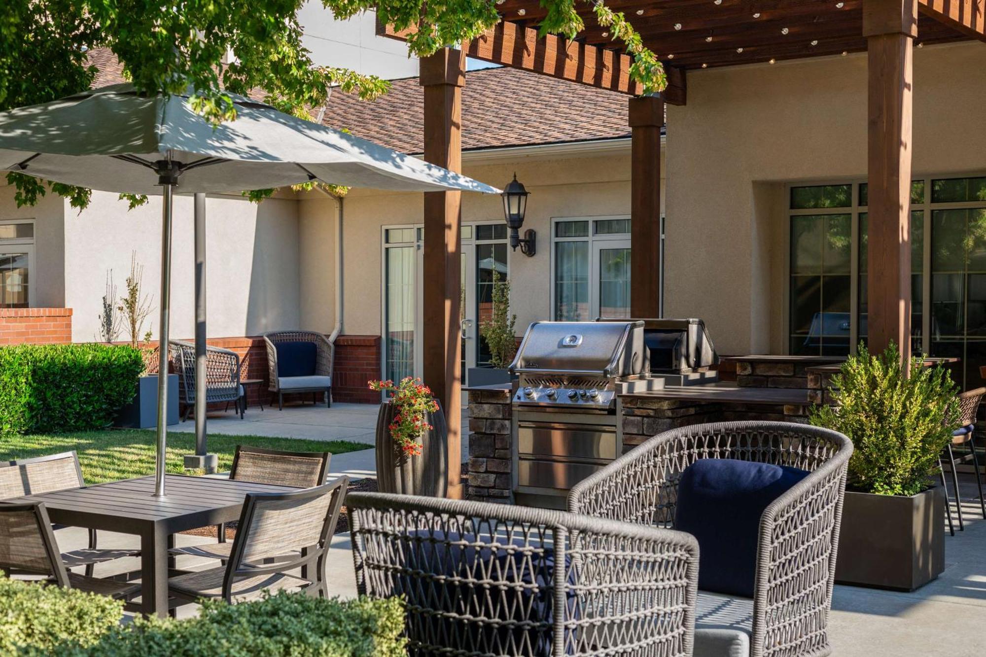 Homewood Suites Medford Kültér fotó